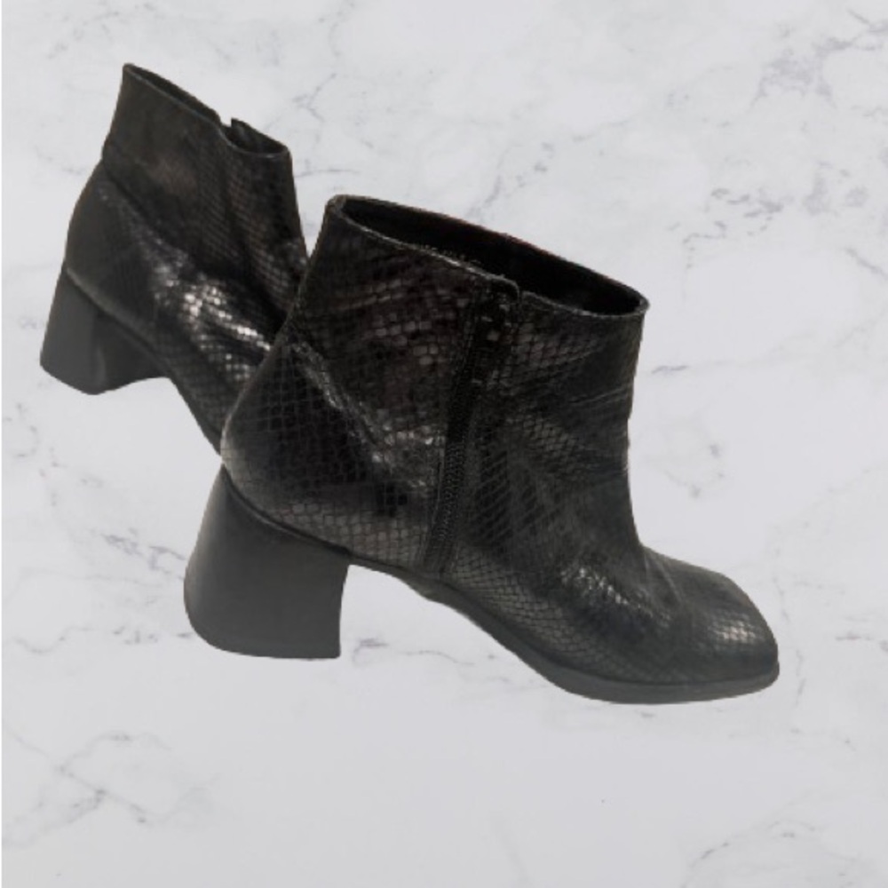 Black Leather Snakeskin Patterned, Square Toed, A… - image 3